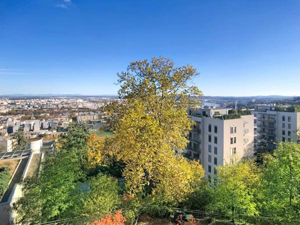 T6- MEUBLE – 180M2 – GARAGES – 69005 LYON