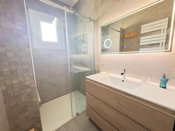 Maison Chavanoz 7 pièce(s) 165 m2