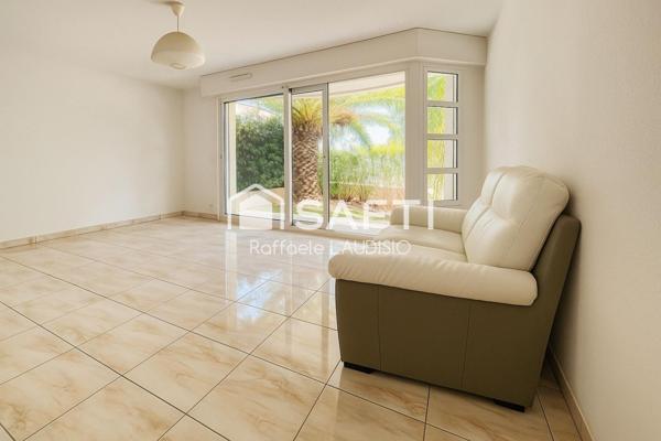 Fréjus Plage – À 70 mètres de la mer et commerces