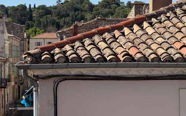 Immeuble à vendre    6 pièces •  Nîmes