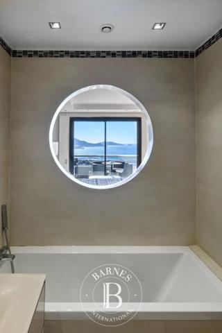 Marseille 8ème, Appartement 4 Chambres -  173 m² à vendre