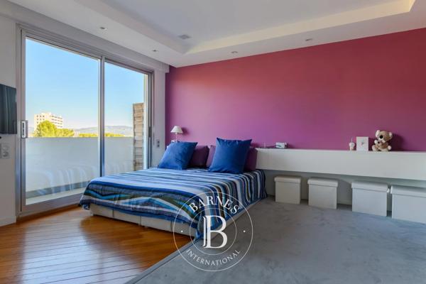 Marseille 8ème, Appartement 4 Chambres -  173 m² à vendre