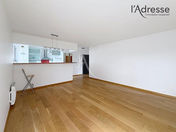 À louer - Appartement 3 pièces meublé SURESNES - 71 m² /Cave et parking