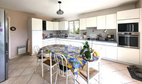 Gennes Maison contemporaine Ajouter à ma sélection Référence : 1085