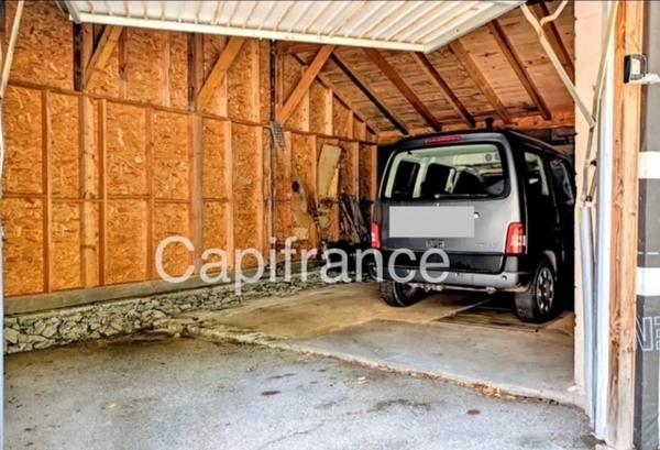 T3 de 113m² avec 2 grands garages proche BOURG-SAINT- MAURICE (73)