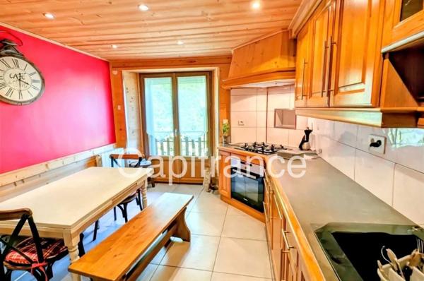 T3 de 113m² avec 2 grands garages proche BOURG-SAINT- MAURICE (73)