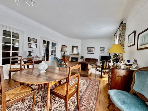 MAISON Style "ART DECO" Secteur  ST ANNE - HENRIVILLE 170m2, 4 chambres , garage  jardin