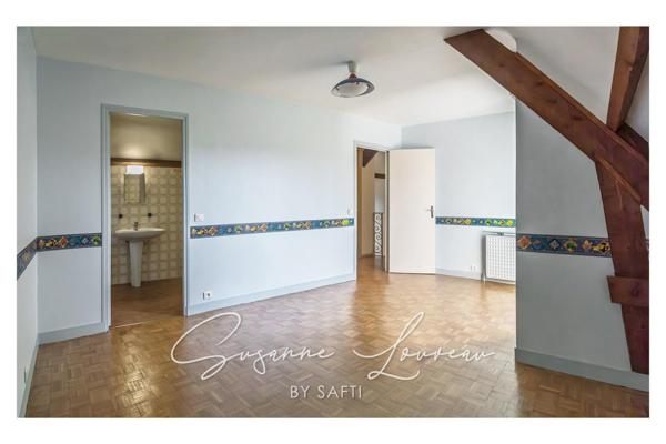 Une maison entourée de verdure, à vous d’en écrire la suite