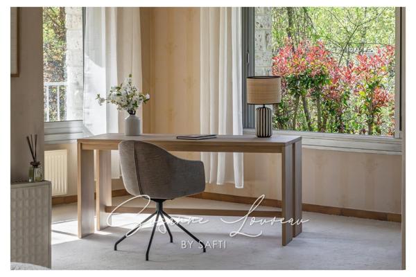 Une maison entourée de verdure, à vous d’en écrire la suite