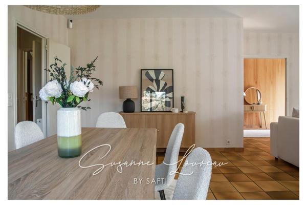 Une maison entourée de verdure, à vous d’en écrire la suite