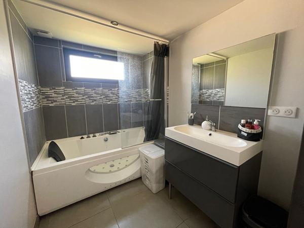 Maison de Plain-Pied avec Terrain de 1200 m²