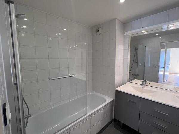 Appartement en location avec balcon 3 chambres à Viry-Châtil