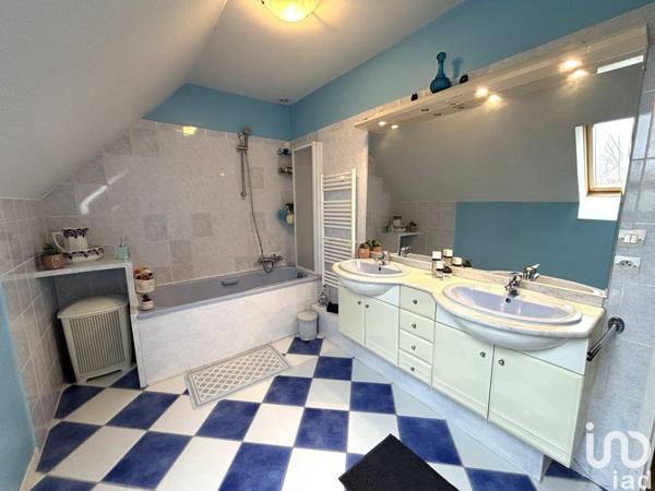 Maison 5 pièces de 124 m² à Crégy-lès-Meaux (77124)