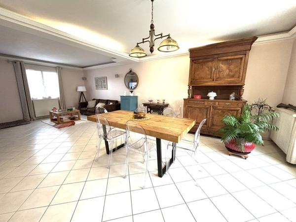 Maison 5 pièces de 124 m² à Crégy-lès-Meaux (77124)