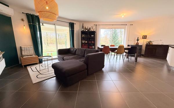 Maison à vendre    5 pièces • 105 m2 Aire-sur-l'Adour