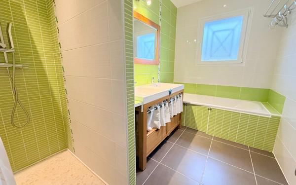 Maison à vendre    5 pièces • 105 m2 Aire-sur-l'Adour