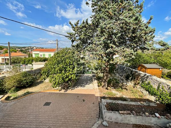 LES PENNES MIRABEAU Maison T5 de 112m2, sur un terrain de 512m2