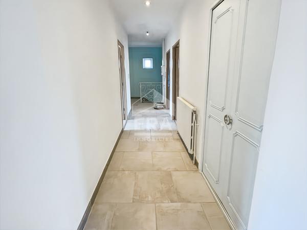 LES PENNES MIRABEAU Maison T5 de 112m2, sur un terrain de 512m2