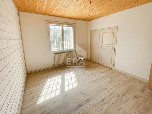 LES PENNES MIRABEAU Maison T5 de 112m2, sur un terrain de 512m2