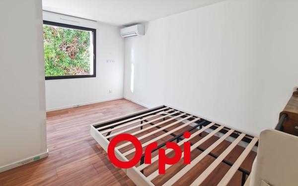 Appartement à louer    4 pièces • 137,22 m2 Sanary-sur-Mer