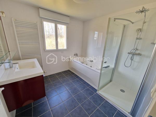 Maison de village de 240 m²