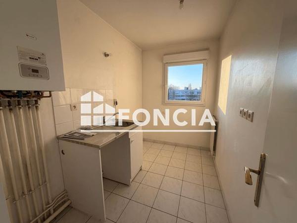 Location Appartement 2 pièces 43.42 m² - 1-3-5 IMPASSE RAOUL DUFY Elancourt 78990