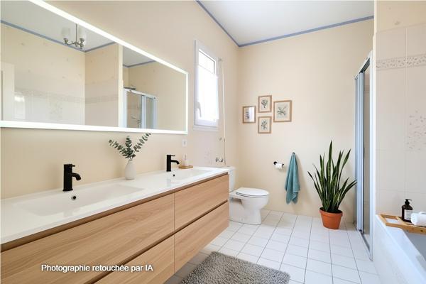 Maison
         9 pièces
        - 234 m² 748 800 € *