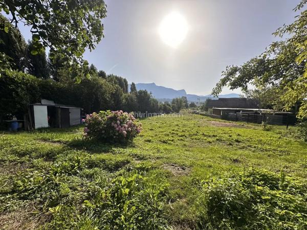 Vente Terrain 853 m2 à La Motte-Servolex