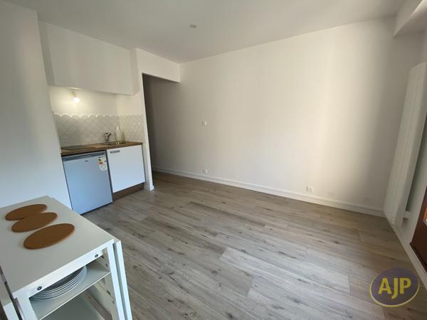 Appartement à louer Arcachon : 1 pièces, 27m² avec 0 chambre(s) à 800€ - AJP Immobilier Arcachon