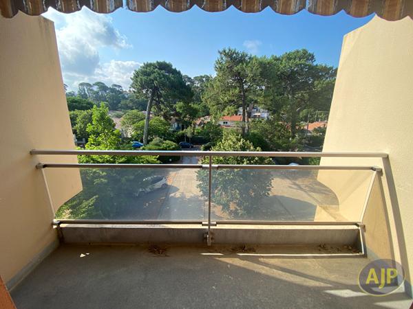 Appartement à louer Arcachon : 1 pièces, 27m² avec 0 chambre(s) à 800€ - AJP Immobilier Arcachon