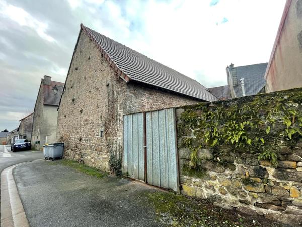 Maison d'habitation, local commercial, dépendances