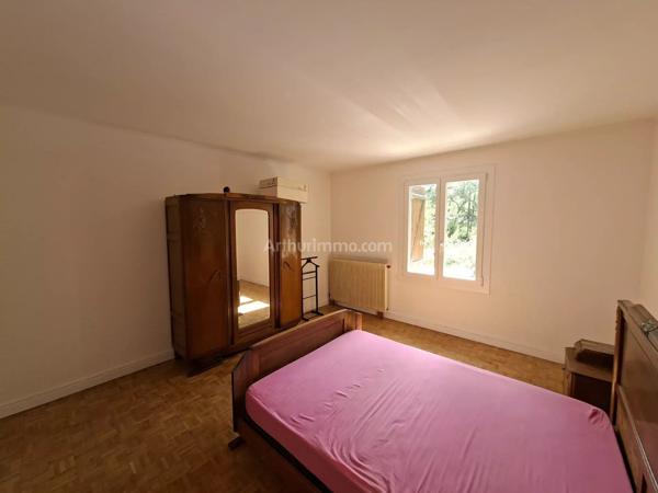 Vente                                                      Maison
                        
                     7 pièces                      161 m2                     à Gisors