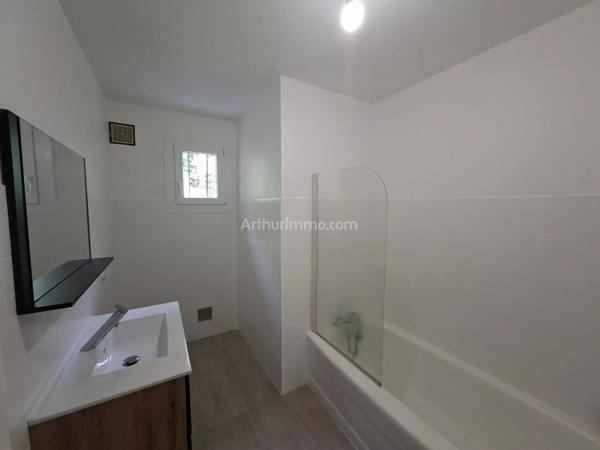 Vente                                                      Maison
                        
                     7 pièces                      161 m2                     à Gisors