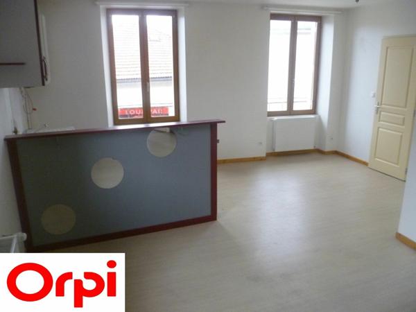 Appartement à louer    2 pièces • 40,24 m2 Saint-Étienne-de-Saint-Geoirs
