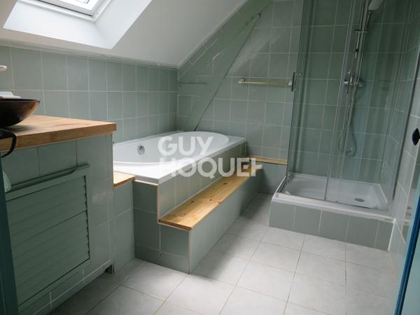 Maison  5 pièce(s) 202 m2 Axe Château-Gontier / Laval