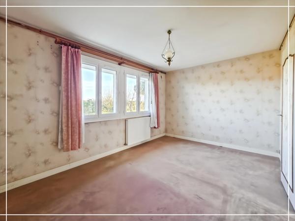 HANCHES (28) - Maison familial : Volumes, potentiel et sérénité * 4 Chambres + Bureau – Vie de plain-pied possible