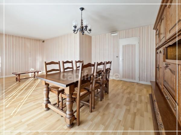 HANCHES (28) - Maison familial : Volumes, potentiel et sérénité * 4 Chambres + Bureau – Vie de plain-pied possible
