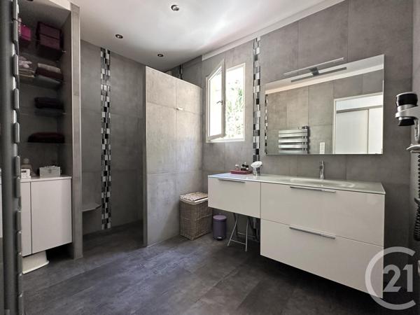 Maison à vendre  5 pièces - 162 m2 ST CYR SUR MER - 83