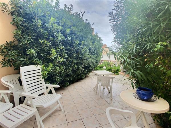 LOCATION MEUBLEE T2 AVEC PLACE DE PRIVATISEE ET GRAND JARDIN CARRY LE ROUET