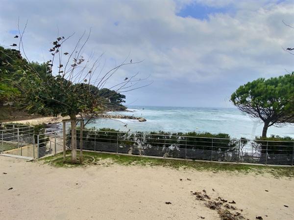 LOCATION MEUBLEE T2 AVEC PLACE DE PRIVATISEE ET GRAND JARDIN CARRY LE ROUET