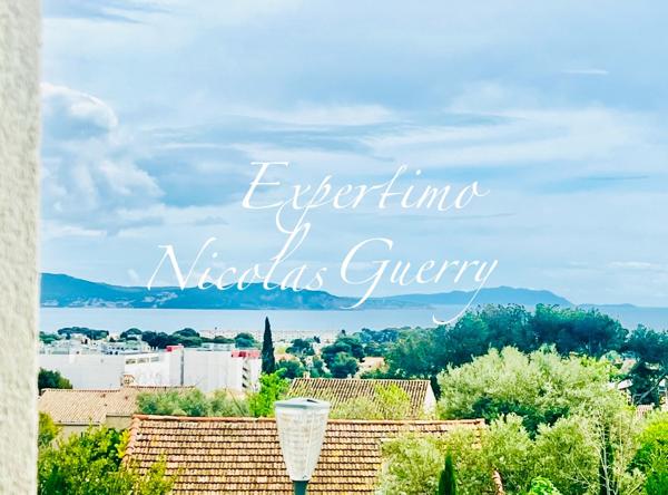 La Ciotat (13600) - MAISON MODERNE ET PROCHES COMMERCES -