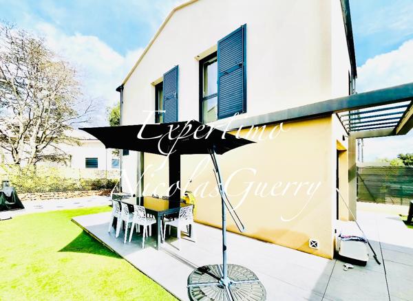 La Ciotat (13600) - MAISON MODERNE ET PROCHES COMMERCES -