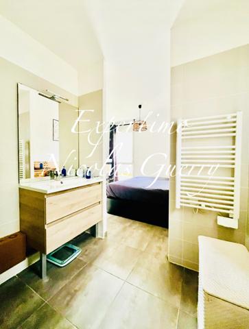 La Ciotat (13600) - MAISON MODERNE ET PROCHES COMMERCES -