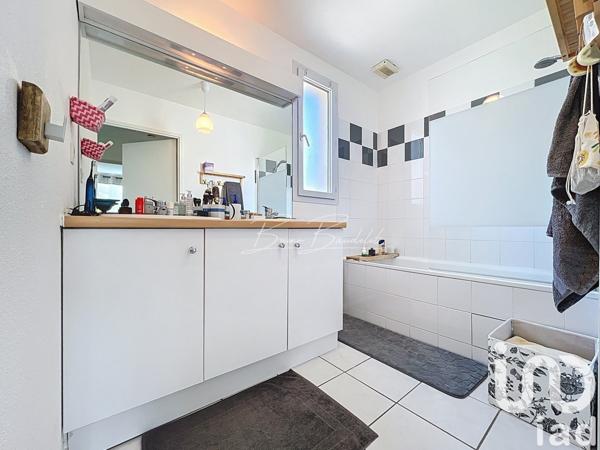 Maison 4 pièces de 87 m² à Créon (33670)