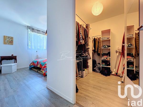 Maison 4 pièces de 87 m² à Créon (33670)