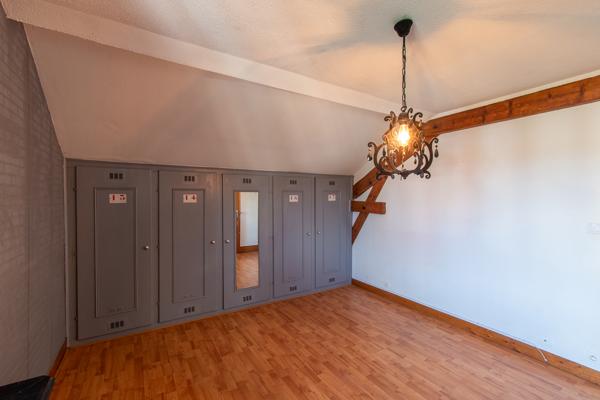 Maison  4 pièce(s) 82.3 m2