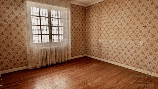 Lourdes – Cité mariale, Maison basque pleine de charme et de potentiel