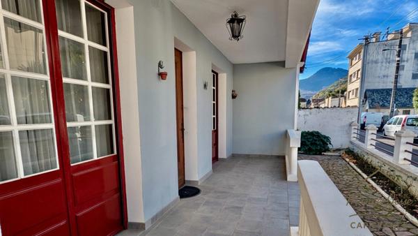 Lourdes – Cité mariale, Maison basque pleine de charme et de potentiel