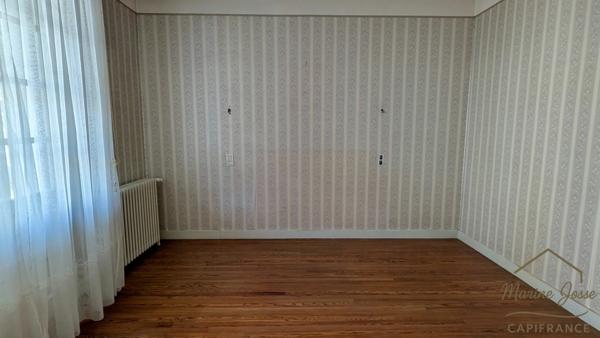 Lourdes – Cité mariale, Maison basque pleine de charme et de potentiel