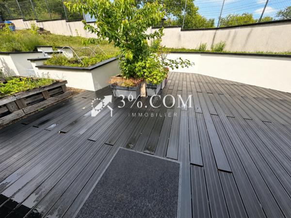 Maison
                                                                                                                                                                                                                                                                                                                        6 pièce(s)                                                                                                                                                                                                          3 chambre(s)                                                                                                                                                                                                          143  m²